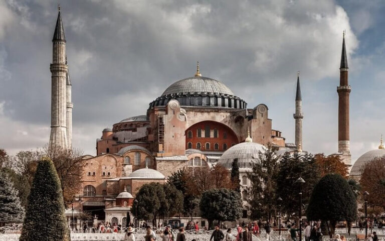 Hagia Sophia 360 Virtual Tour GolookGo