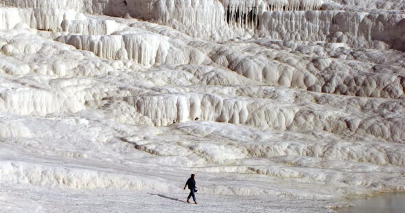 Hot_Springs_of_Pamukkale_Turkey